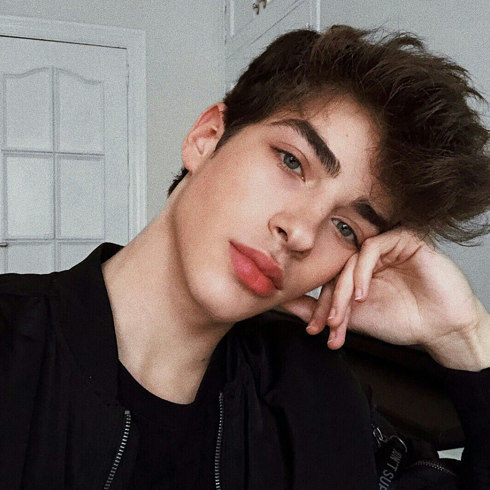 1 (18)